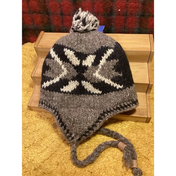 Pachamama Men's Wool Trapper Hat Winter Accessory Grey Made In Nepal With Tags - Picture 2 of 12